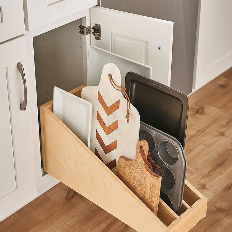 Cutting Board Pullout